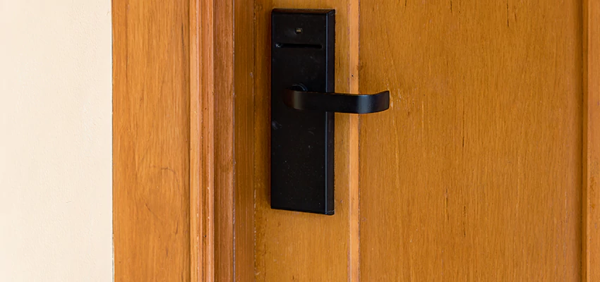 Home Security And Alarm Monitoring in Oak Park, California