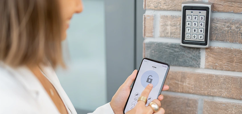 Bluetooth Cylinder Biometric Lock Maintenance in Oak Park, CA
