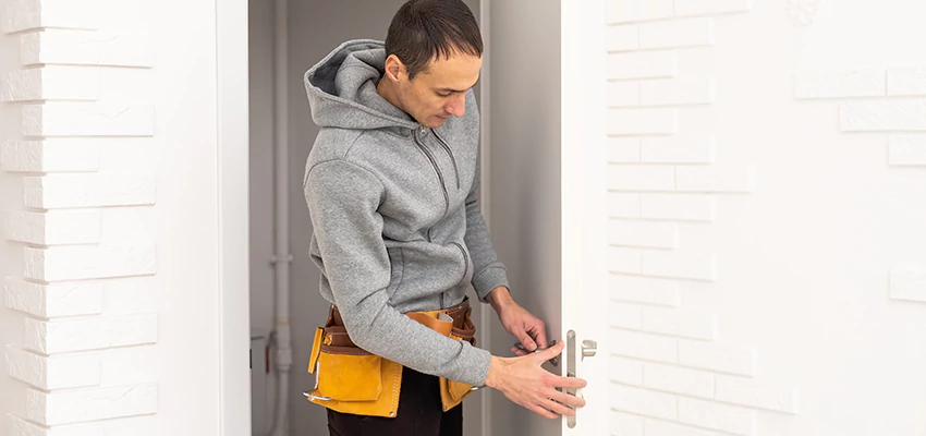 Nighttime Locksmith Near Me in Oak Park, CA